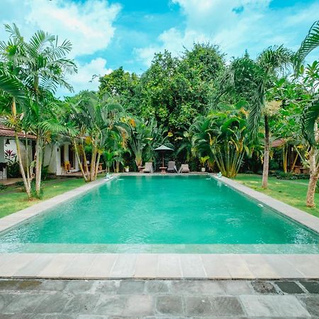 Agung Wiwin Homestay & Restaurant Mengwi Екстер'єр фото