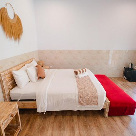 Agung Wiwin Homestay & Restaurant Mengwi Екстер'єр фото