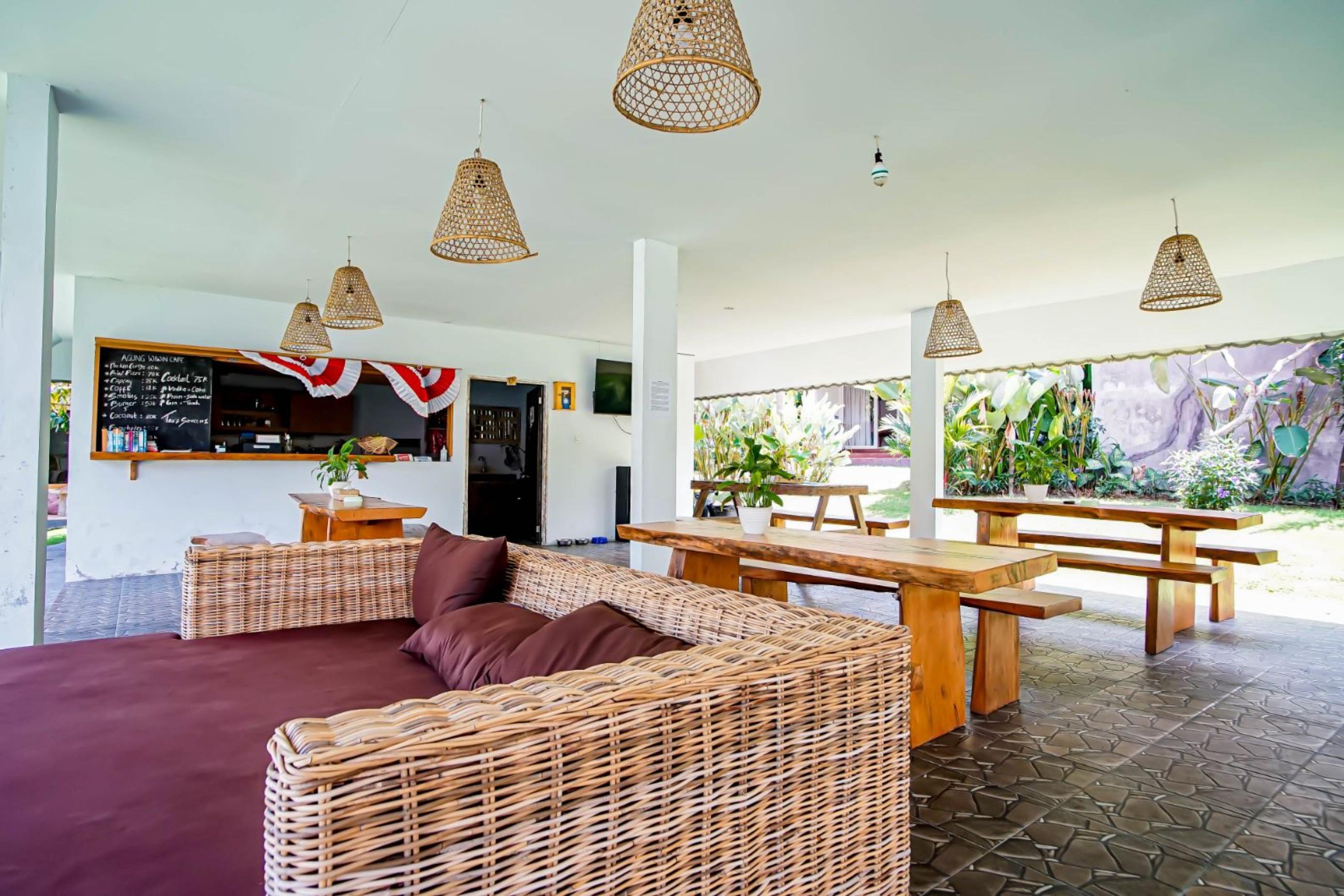 Agung Wiwin Homestay & Restaurant Mengwi Екстер'єр фото