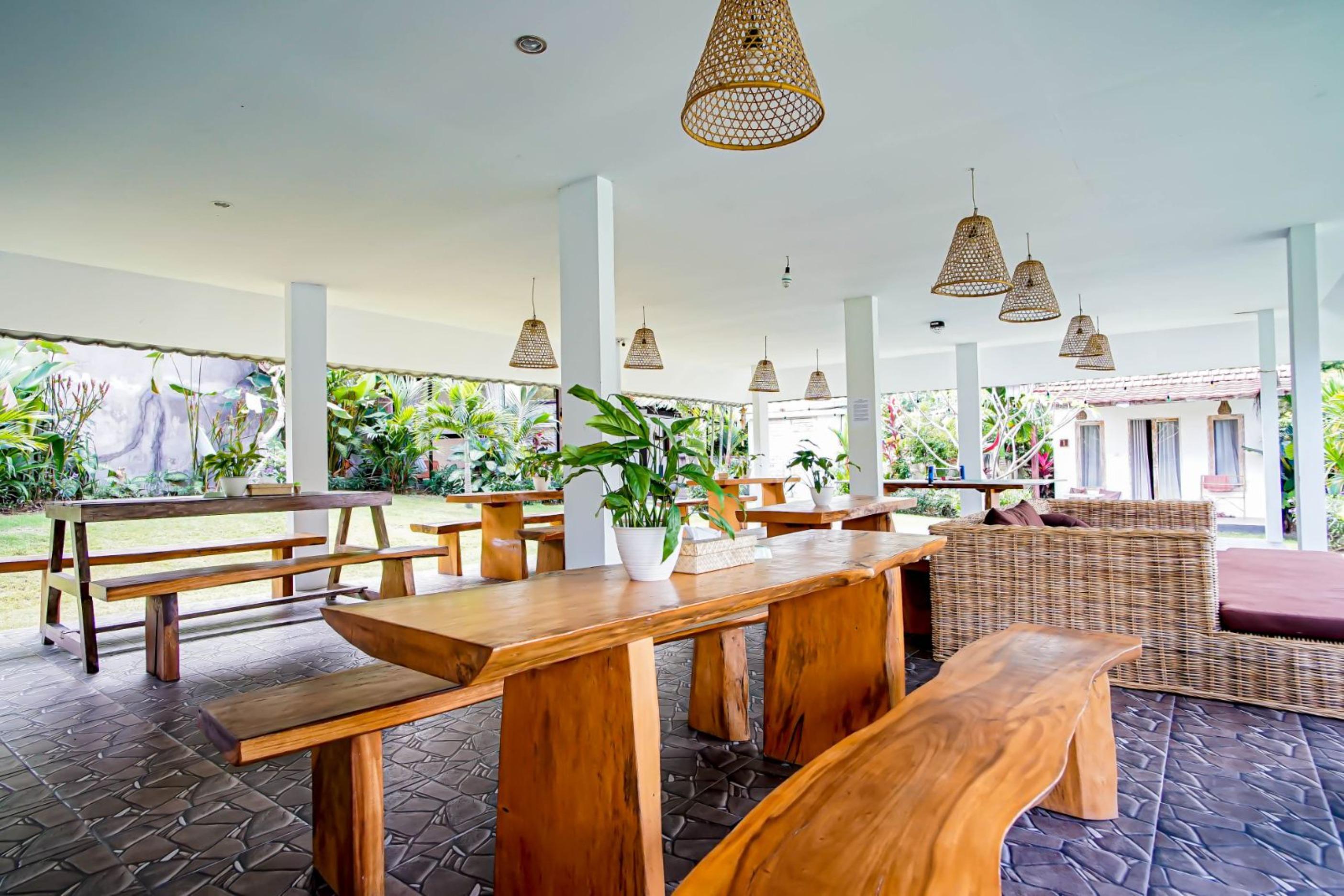 Agung Wiwin Homestay & Restaurant Mengwi Екстер'єр фото