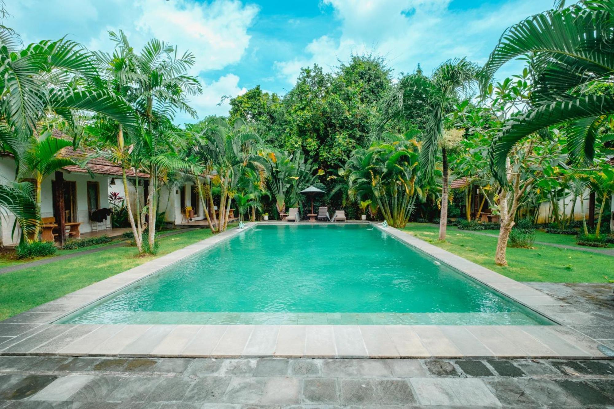 Agung Wiwin Homestay & Restaurant Mengwi Екстер'єр фото